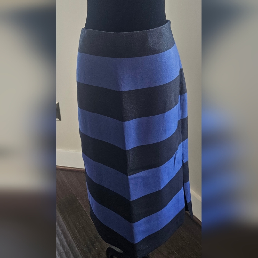 Banana Republic Skirt, Dark Navy/Royal Blue, Stripes with Side Slit Size 14